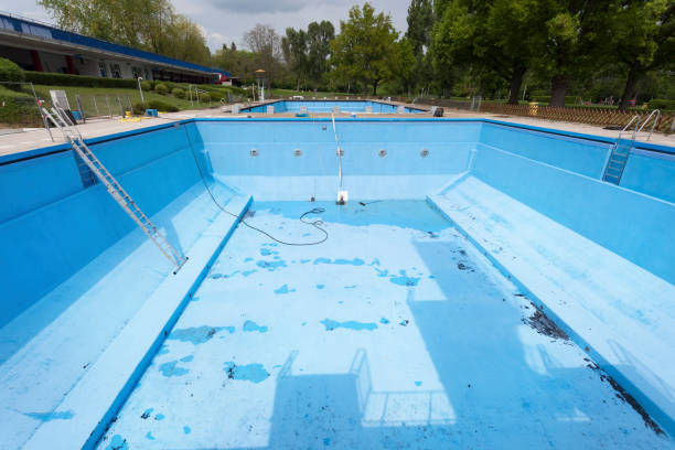 Best Flood damage cleanup  in Reedley, CA